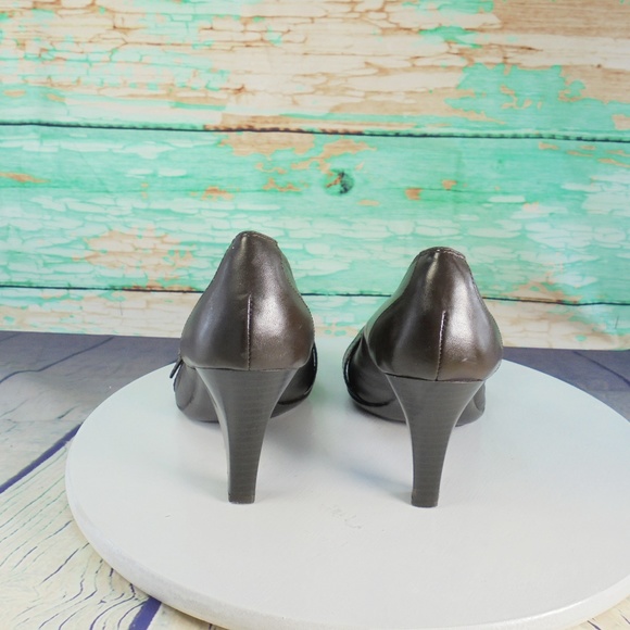 Soft Shoe By Medicus Linda Brown Pump - Picture 4 of 8